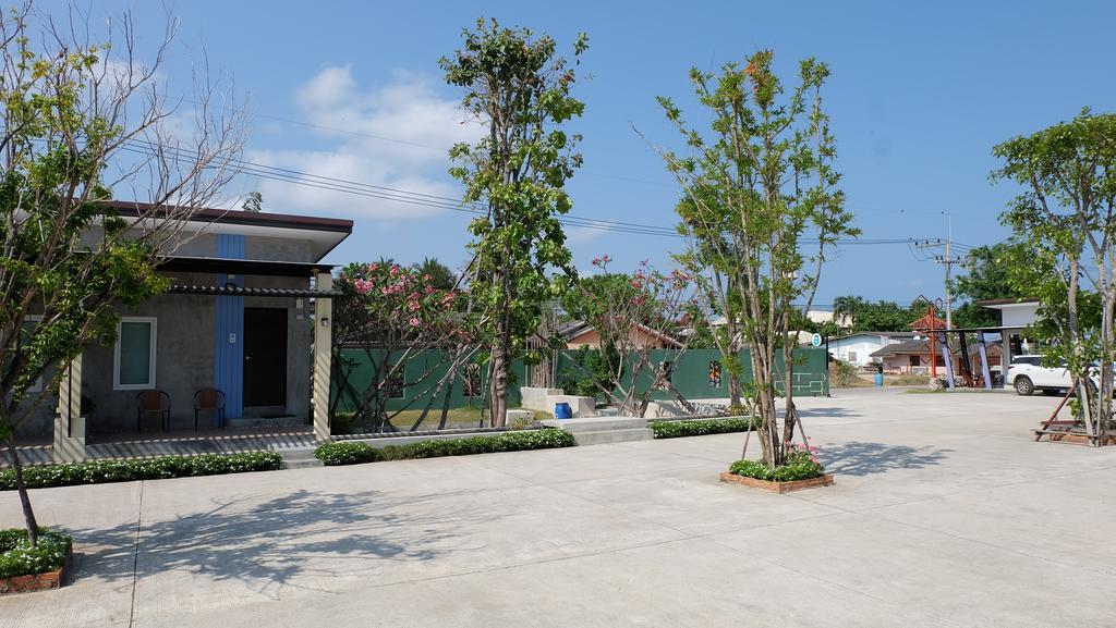 Lullaby Boutique Resort Thap Sakae Exteriör bild